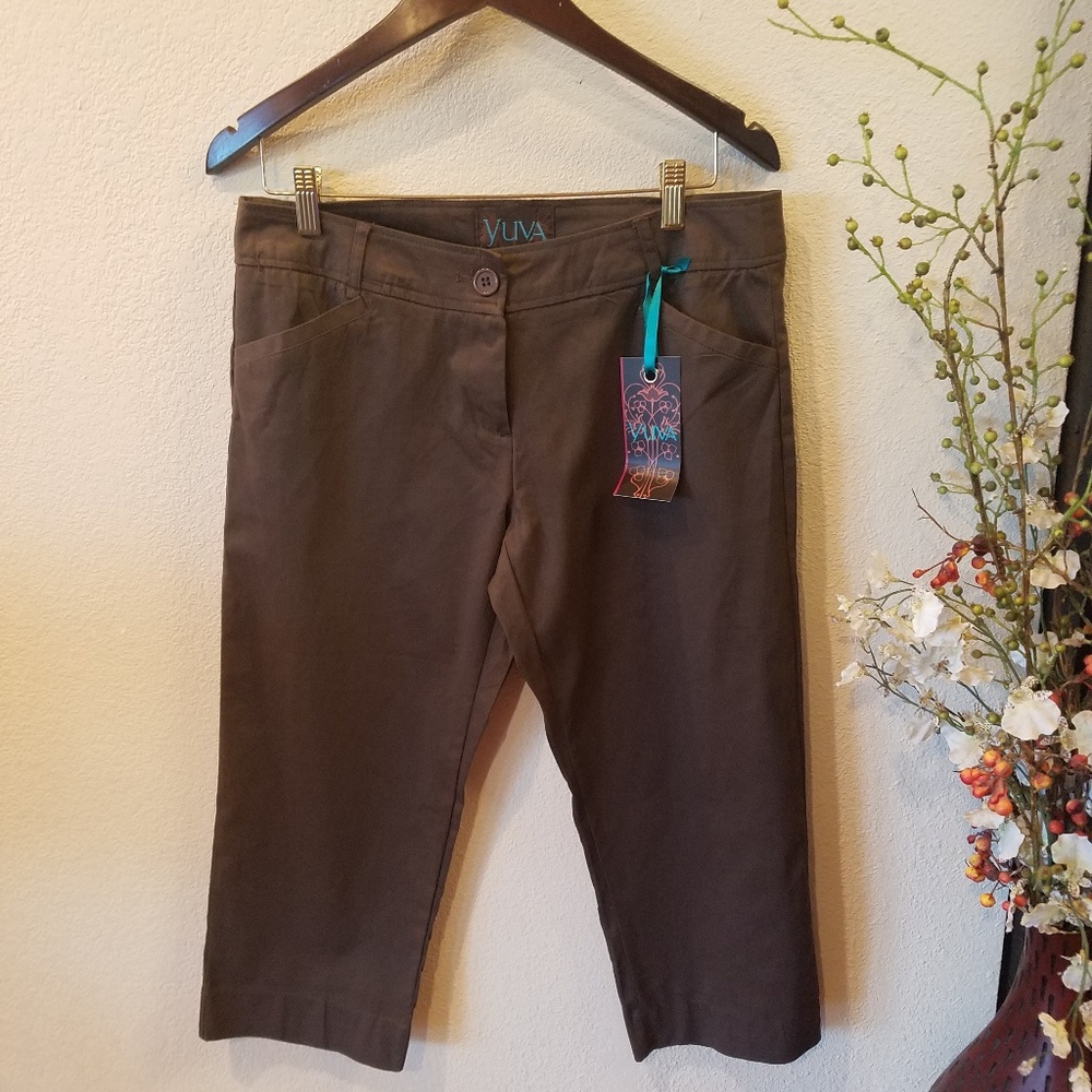 🛍Yuva Brown Capris Pants Size 10